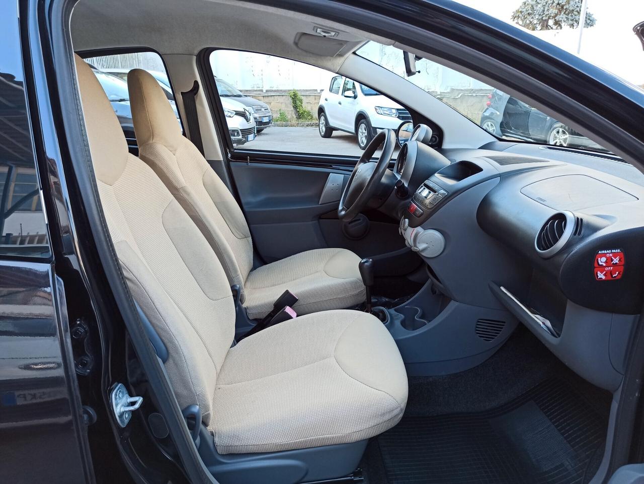 Peugeot 107 1.0 68 CV 5p. Sweet Years