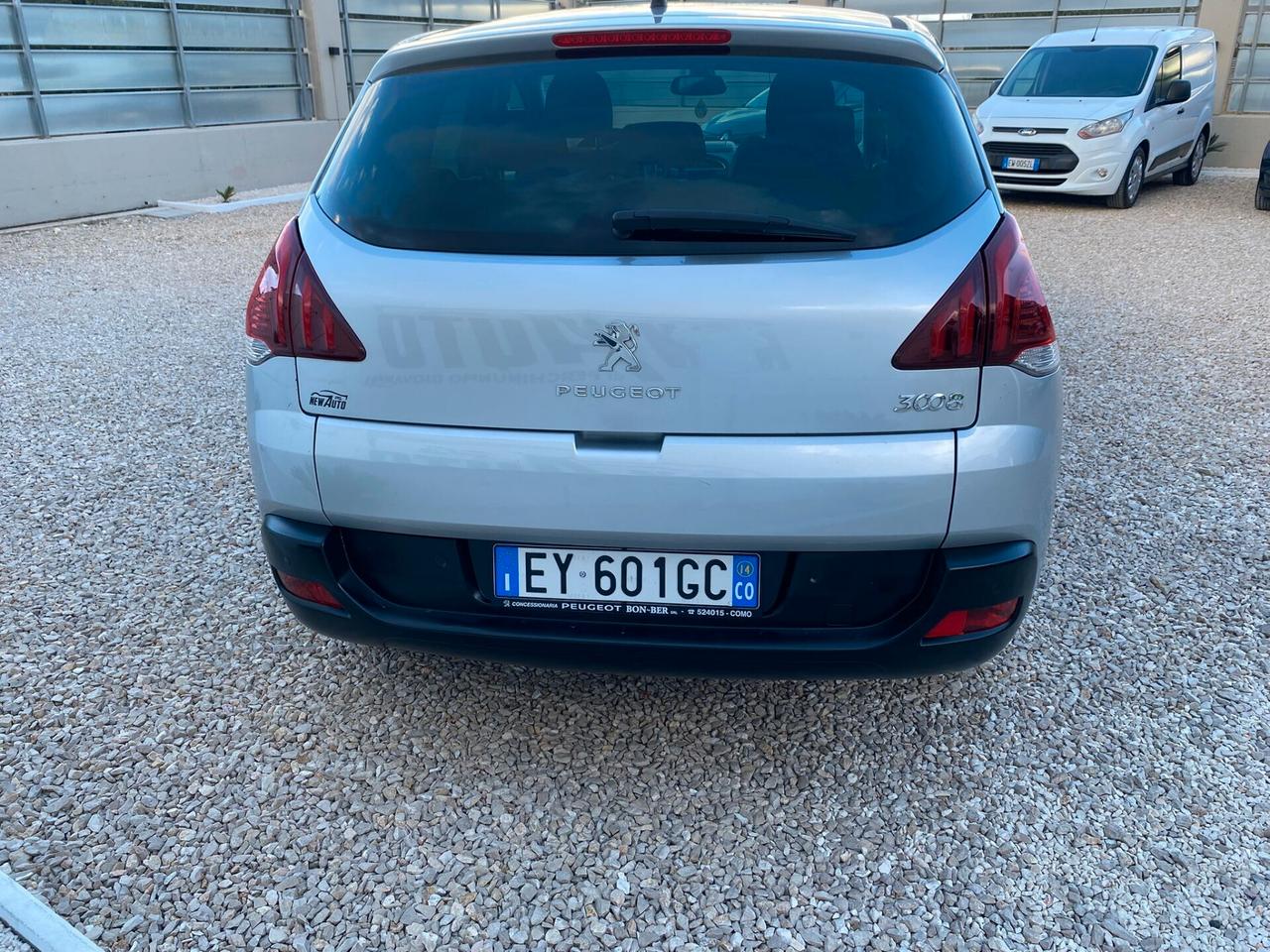 Peugeot 3008 1.6 HDi 115CV Allure