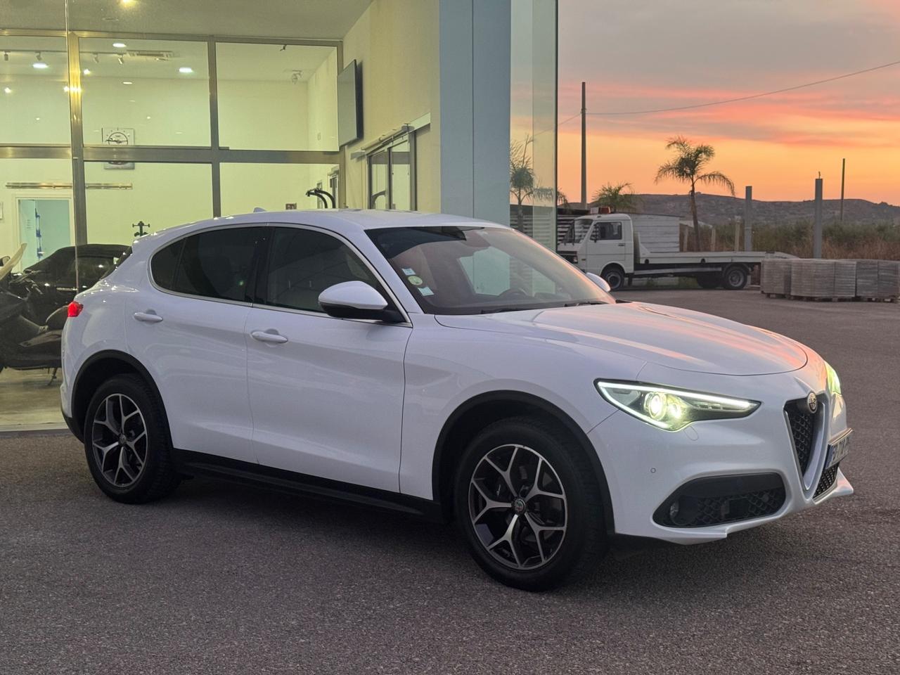 Alfa Romeo Stelvio 2.2 Turbodiesel 210 CV AT8 Q4 Super