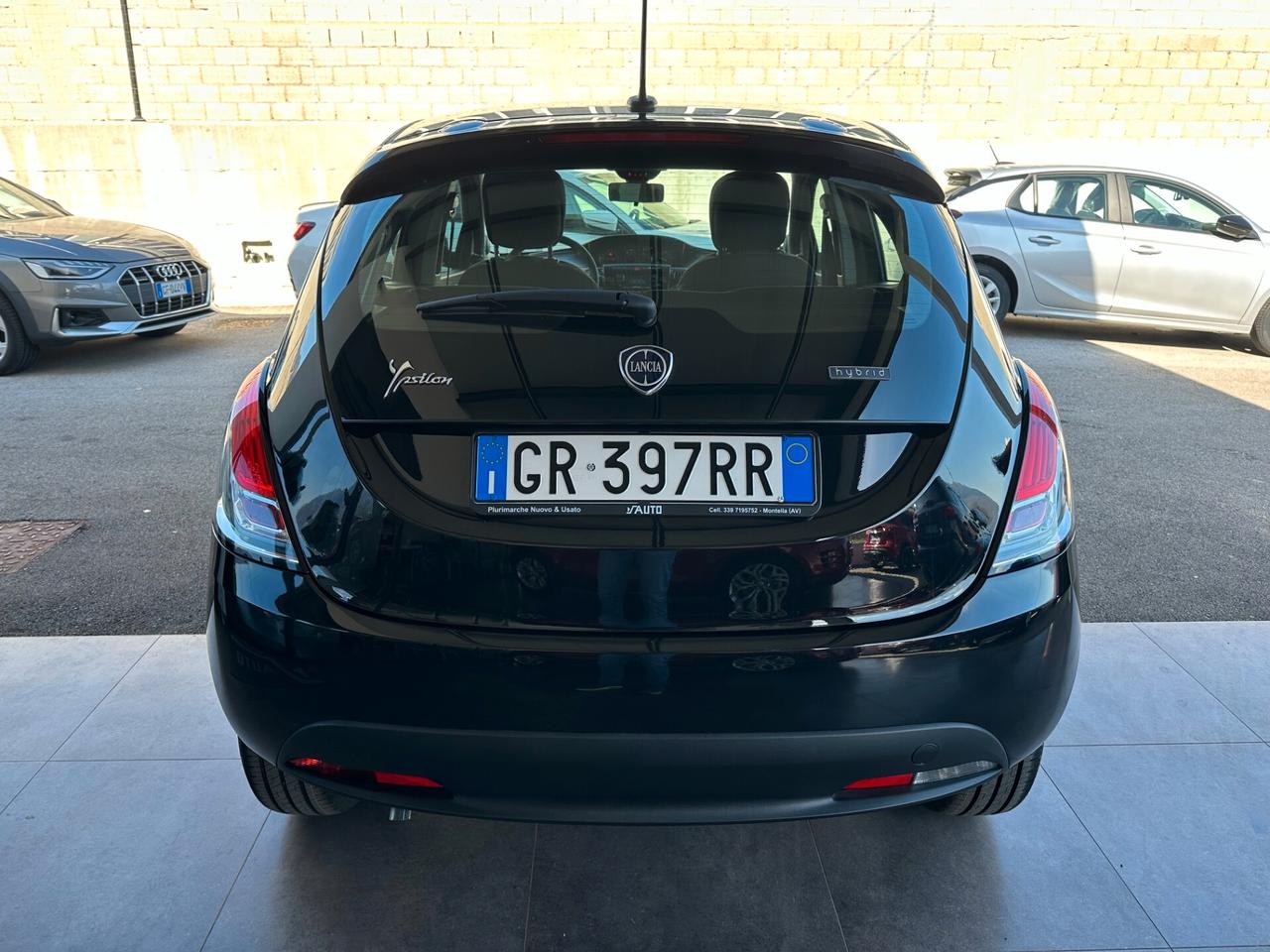 Lancia Ypsilon 1.0 FireFly 5 porte S&S Hybrid Silver