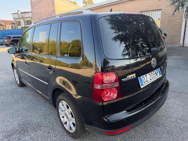 VOLKSWAGEN Touran 7posti 1.4 16V TSI 150CV Highline Ecofuel