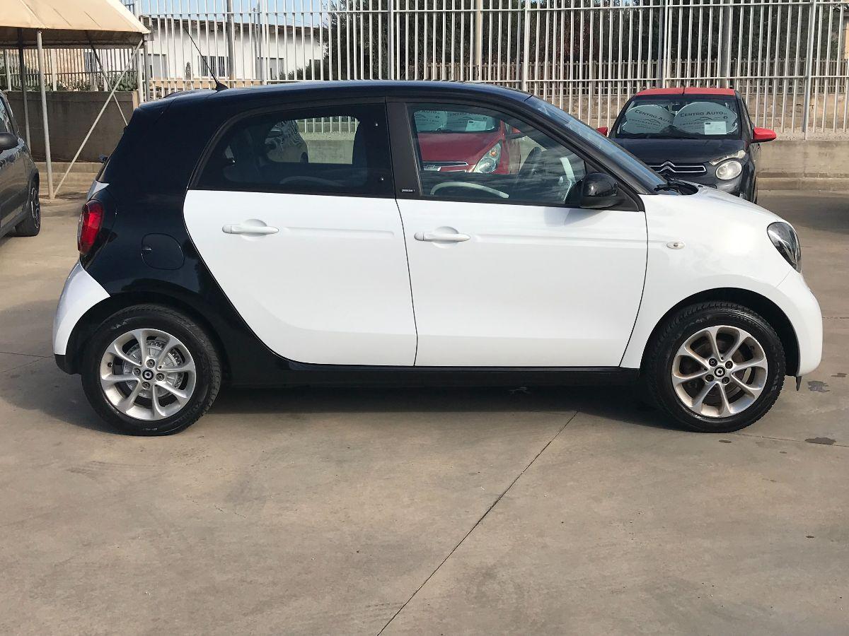 SMART Forfour 70 1.0 Passion