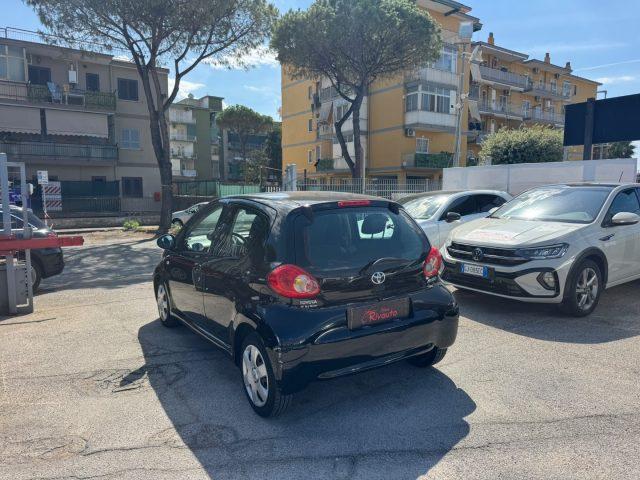 TOYOTA Aygo 1.0 12V VVT-i 5 porte Sol