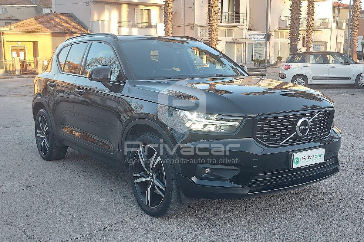 VOLVO XC40 B4 AWD Geartronic R-design