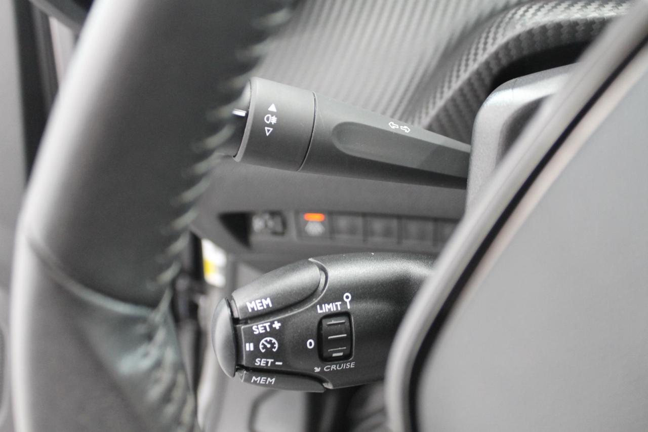 PEUGEOT 2008 BlueHDi 110 Cv. Active Pack