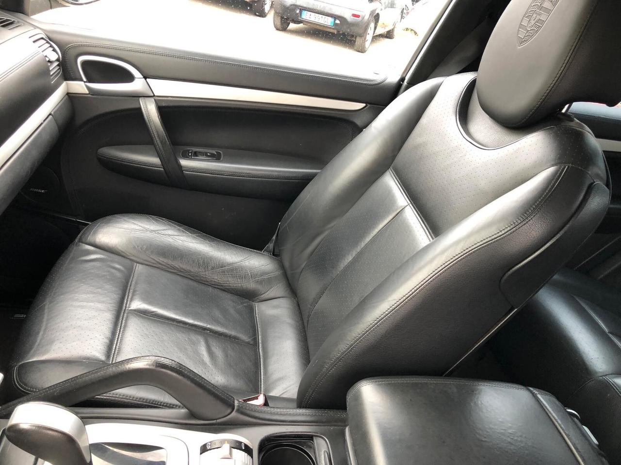 Porsche Cayenne 4.8 Turbo