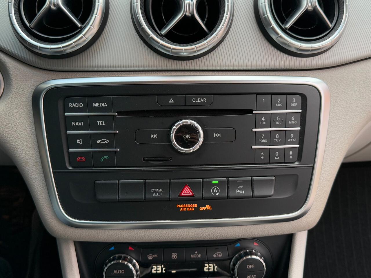 Mercedes CLA 220 d Autom NAVI CAMERA HARMAN/KARDON