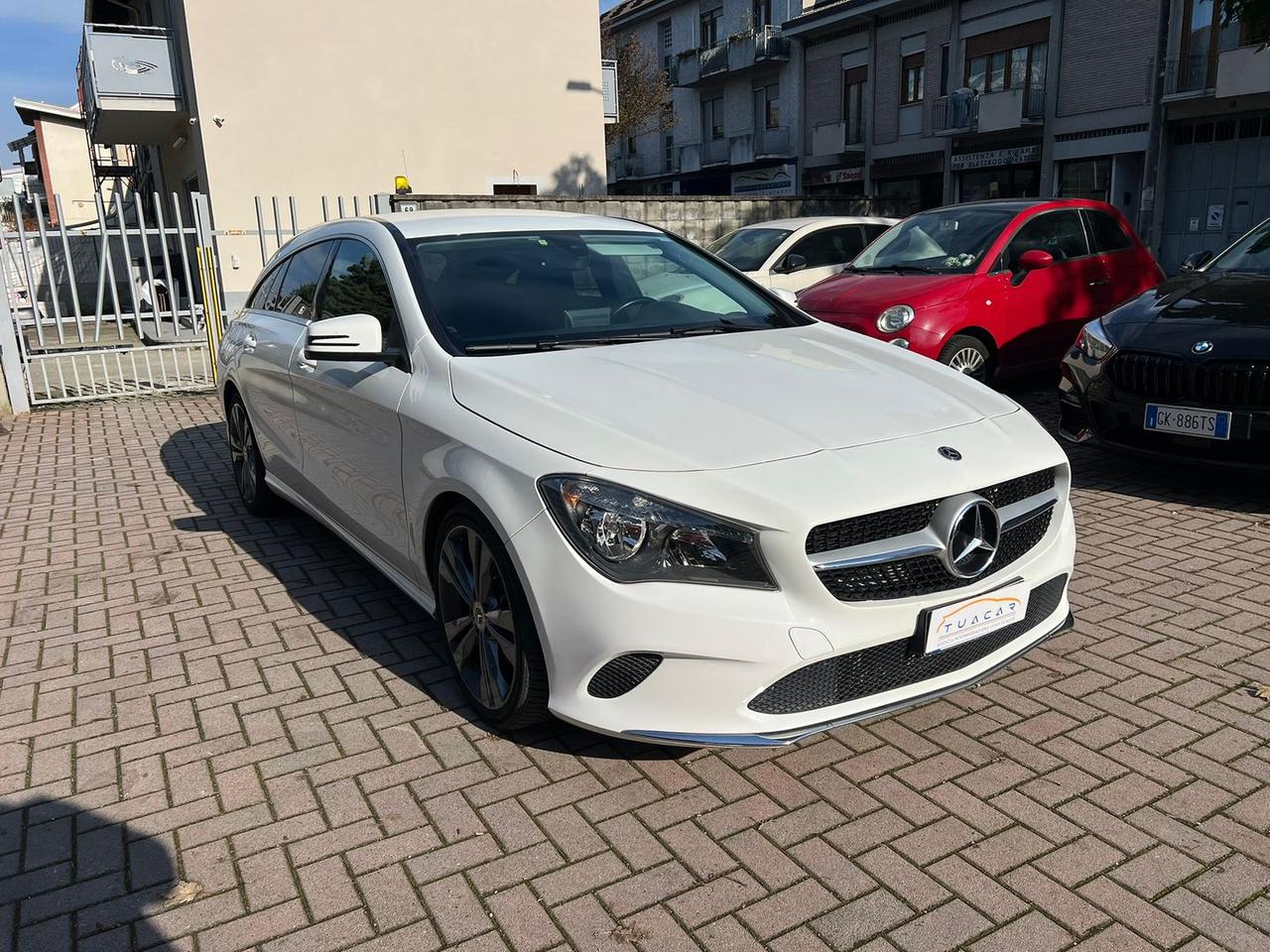 Mercedes-Benz CLA 180 Sport CLA 180 D Shooting Brake