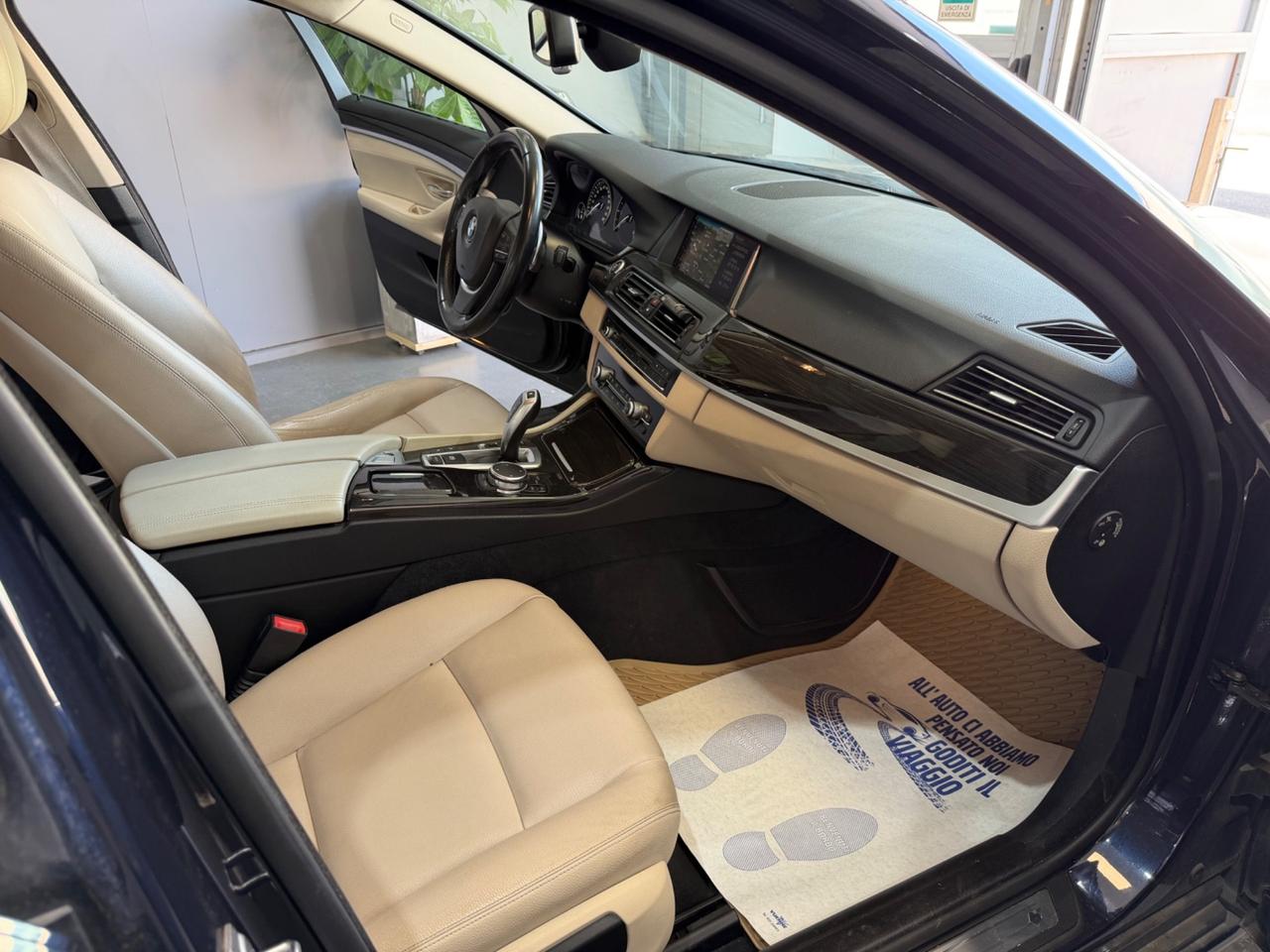 Bmw 520 520d xDrive Luxury