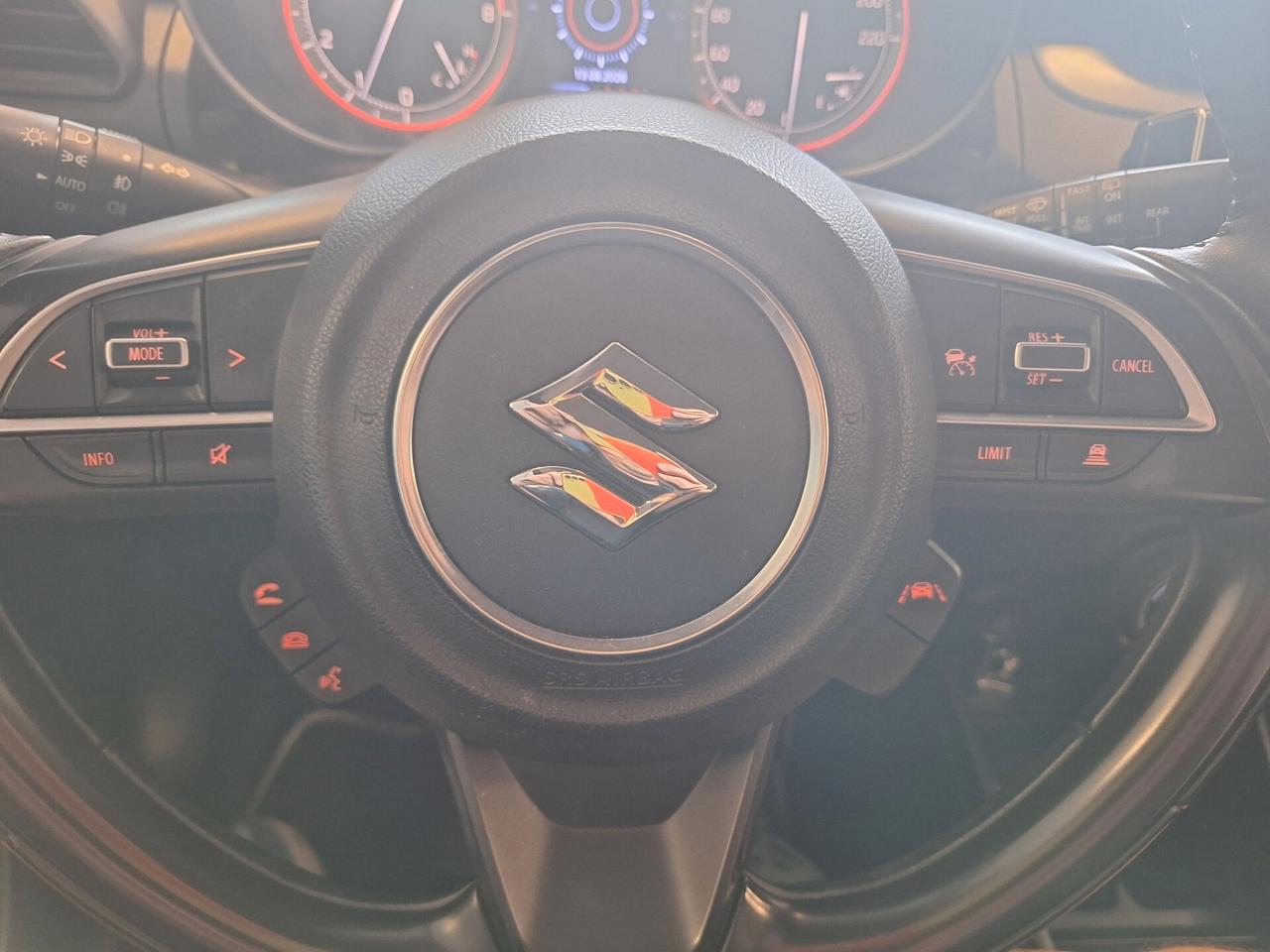 Suzuki Swift 1.2 Hybrid Top