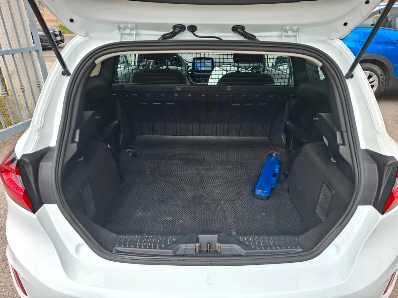 Ford Fiesta 1.1 75 CV autocarro anno 2022