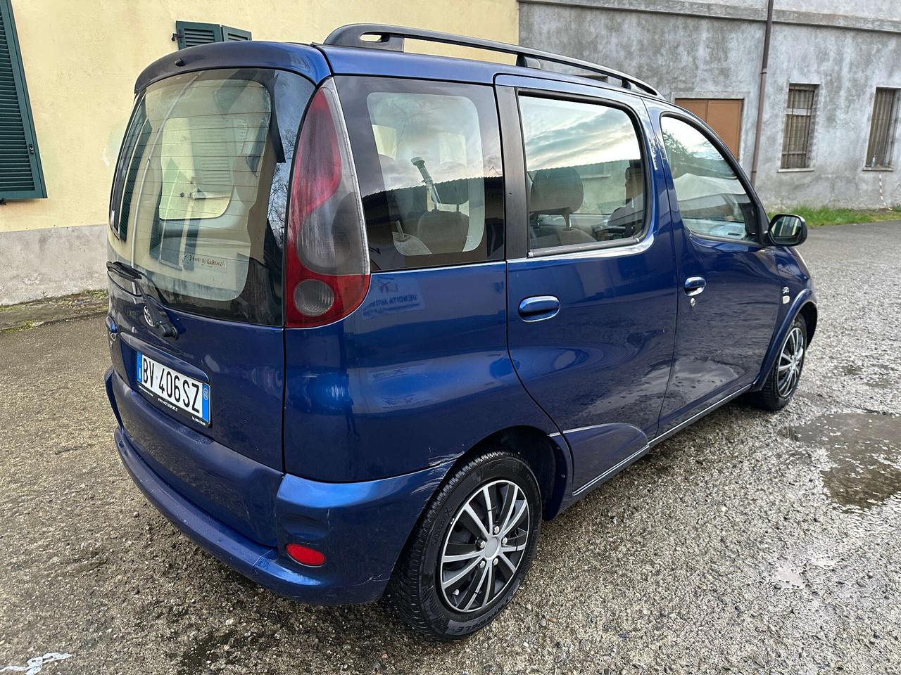 Toyota Yaris Verso 1.4 Tdi D-4D cat Sol