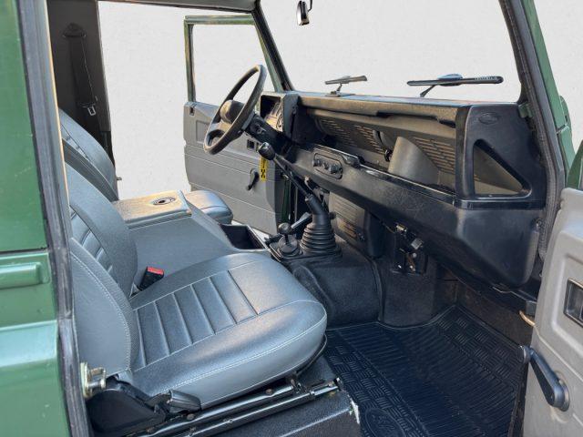 LAND ROVER Defender 90 2.5 Td5 Station Wagon