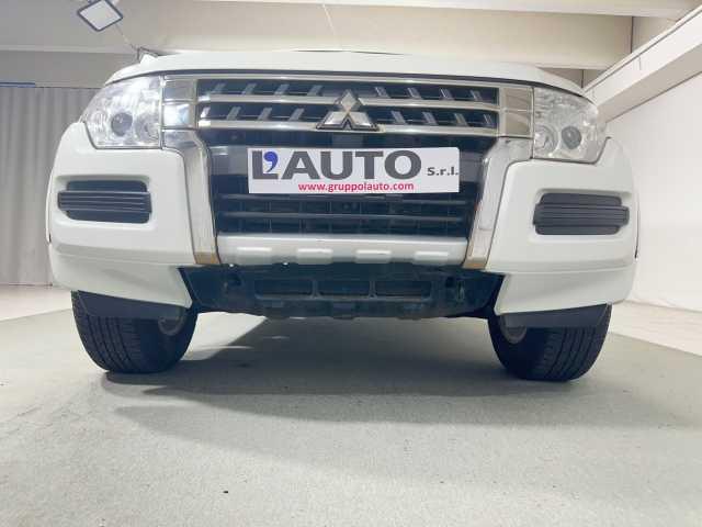 Mitsubishi Pajero 3.2 DI-D 16V auto 3 porte