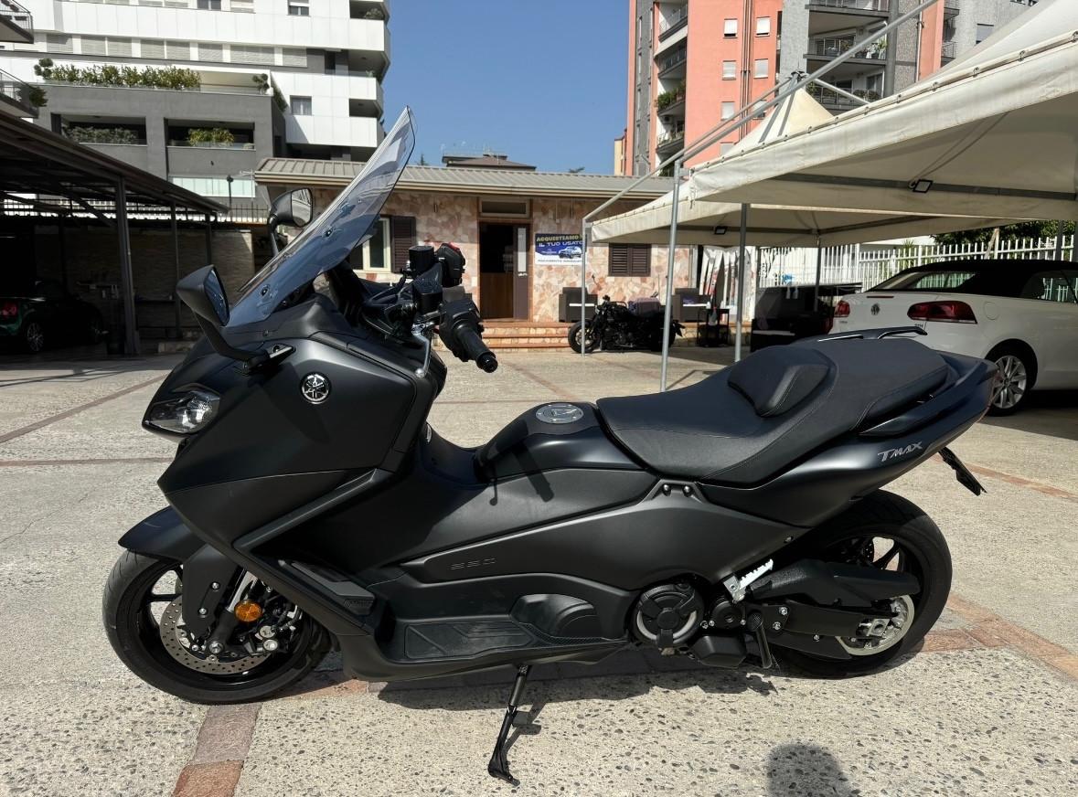 Yamaha TMAX 560
