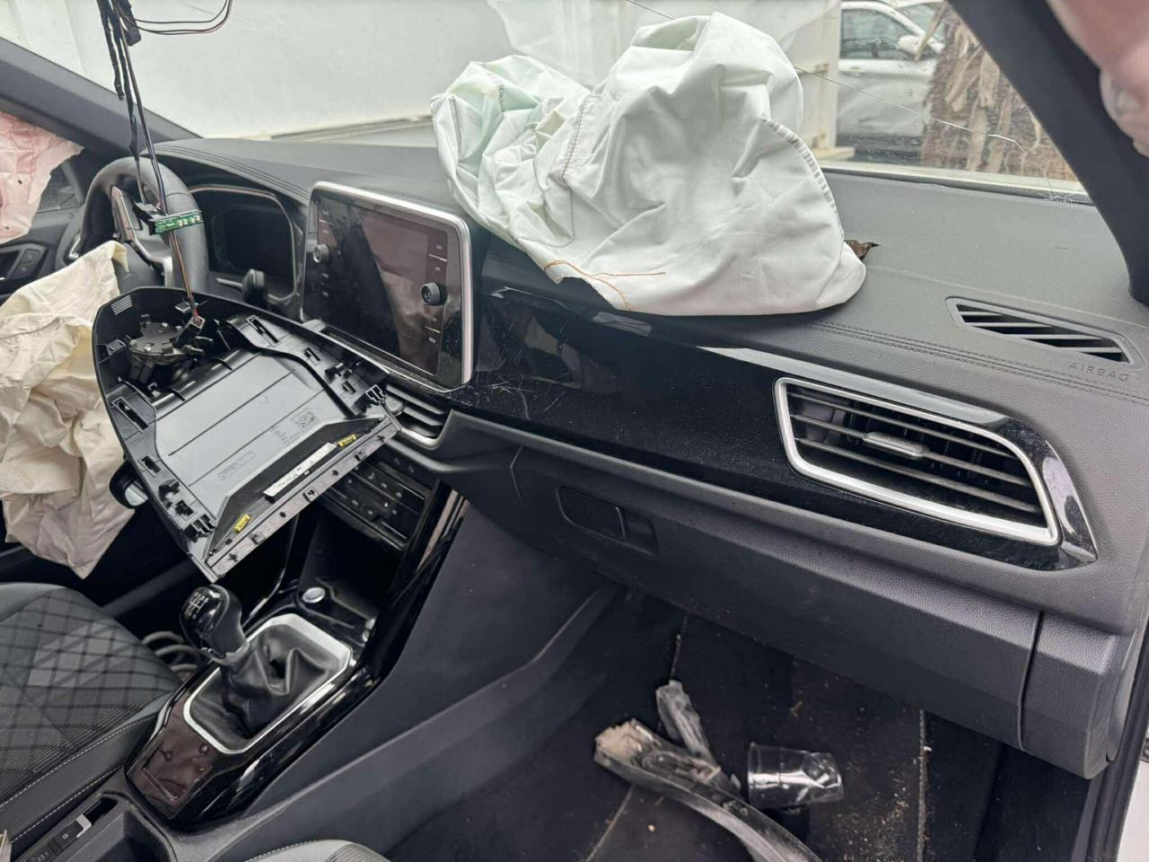 Volkswagen T-Roc 1.5 TSI ACT R-Line-2023