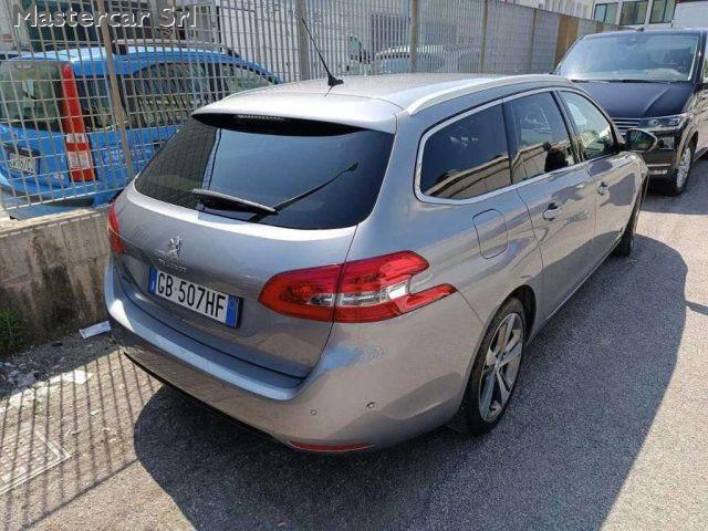PEUGEOT 308 308 SW 1.2 puretech t Allure S tg : GB507HF