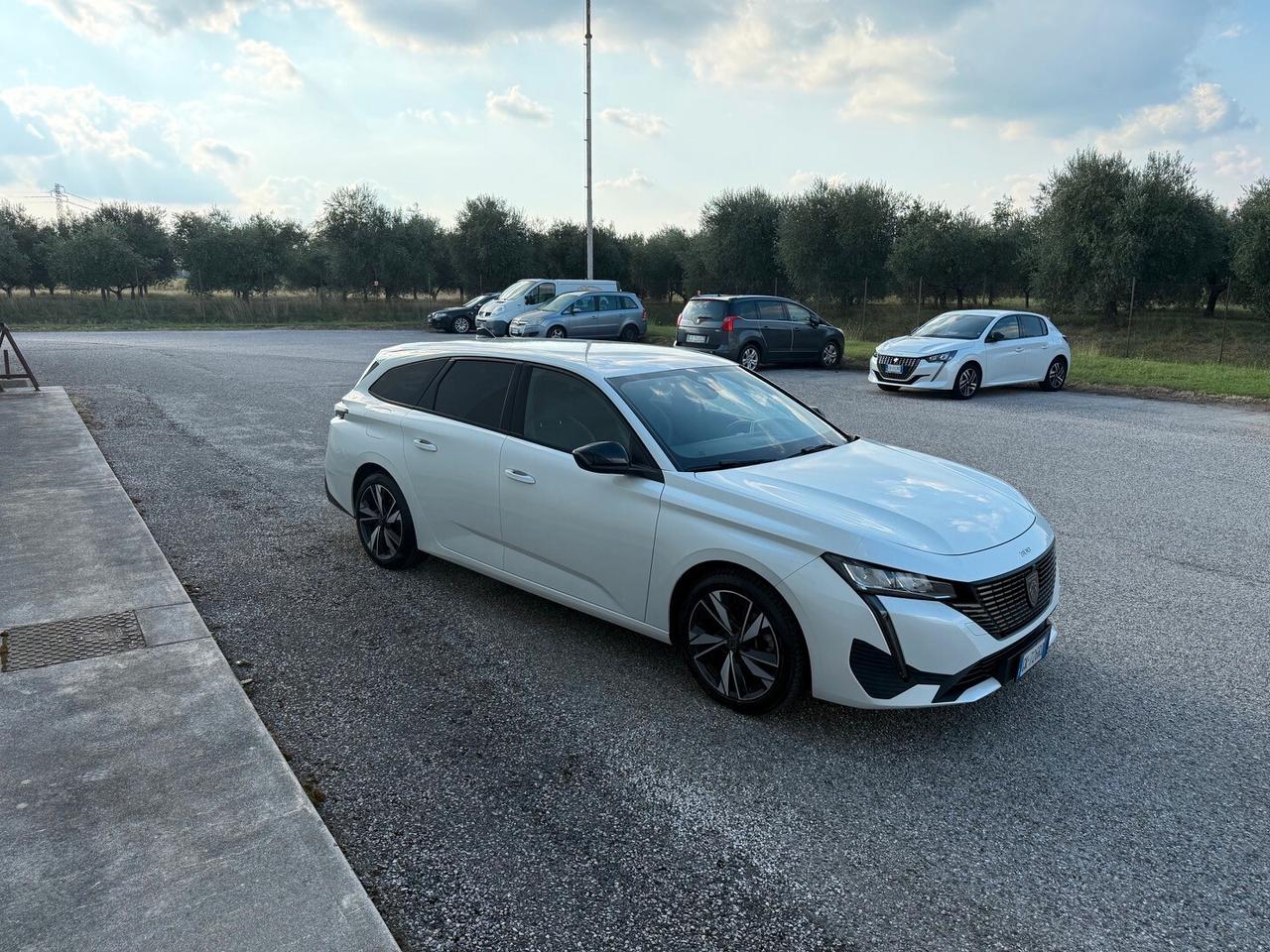 Peugeot 308 BlueHDi 130 S&S EAT8 SW Allure Pack