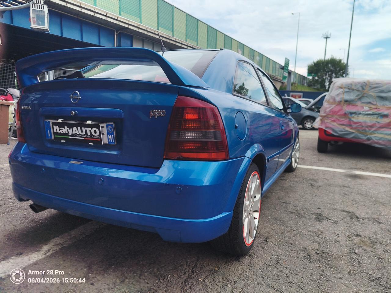 Opel Astra 2.0i Turbo 16V cat 3 porte OPC