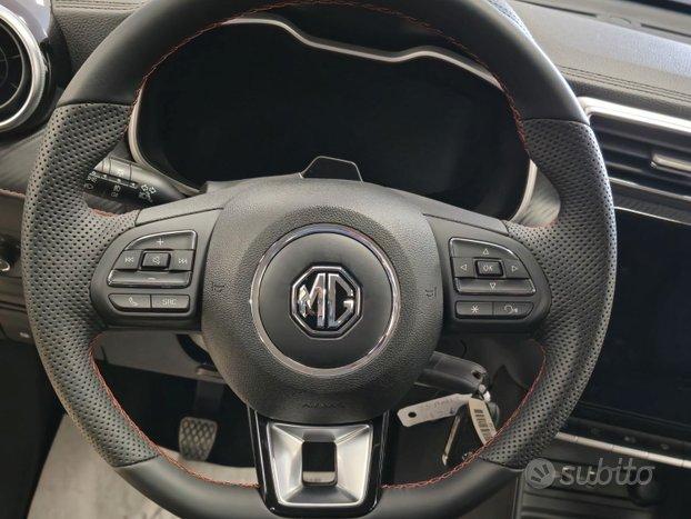 MG ZS Classic LUXURY - 2025