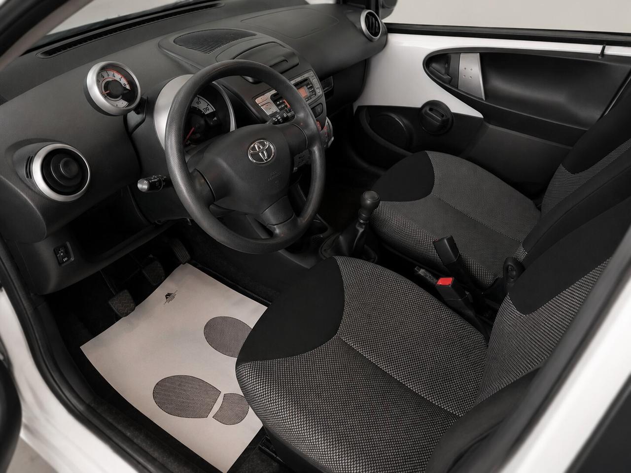 Toyota Aygo 1.0 12V VVT-i 5 porte Active Connect