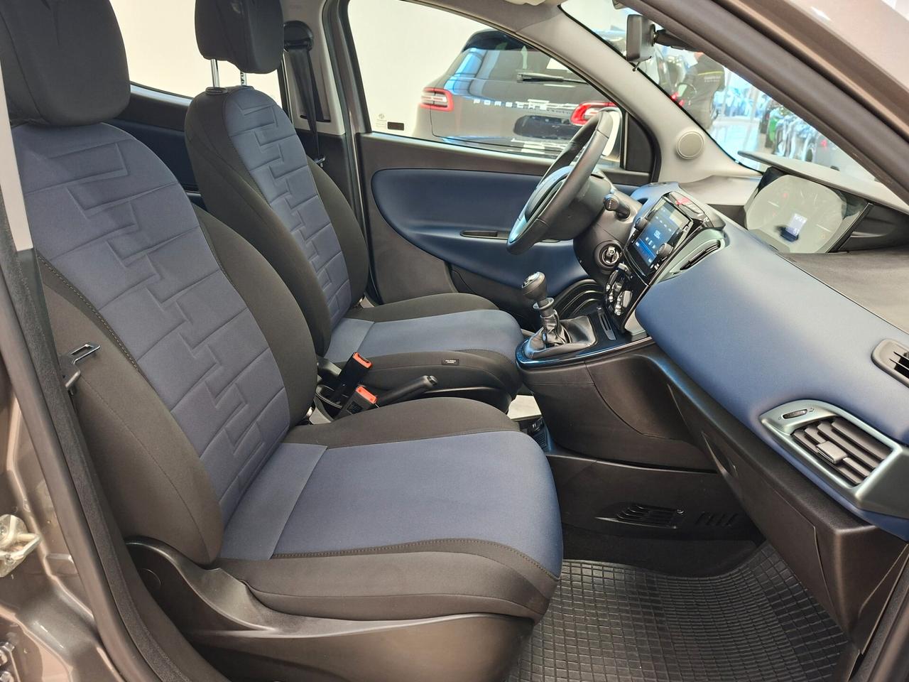 Lancia Ypsilon 1.0 FireFly 5 porte S&S Hybrid Gold km 15.679