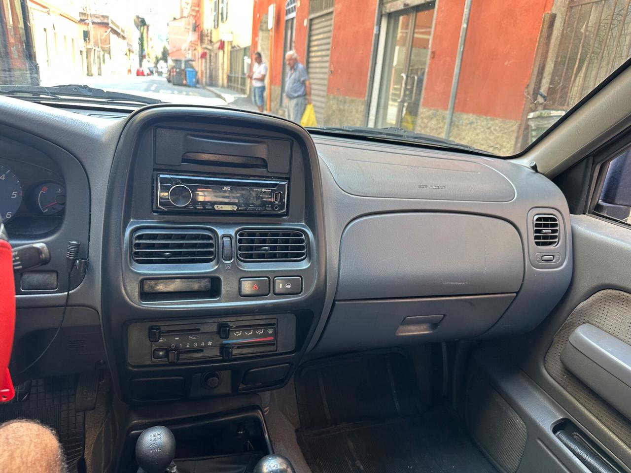 Nissan Navara 2.5 dCi 4 porte Double Cab XE