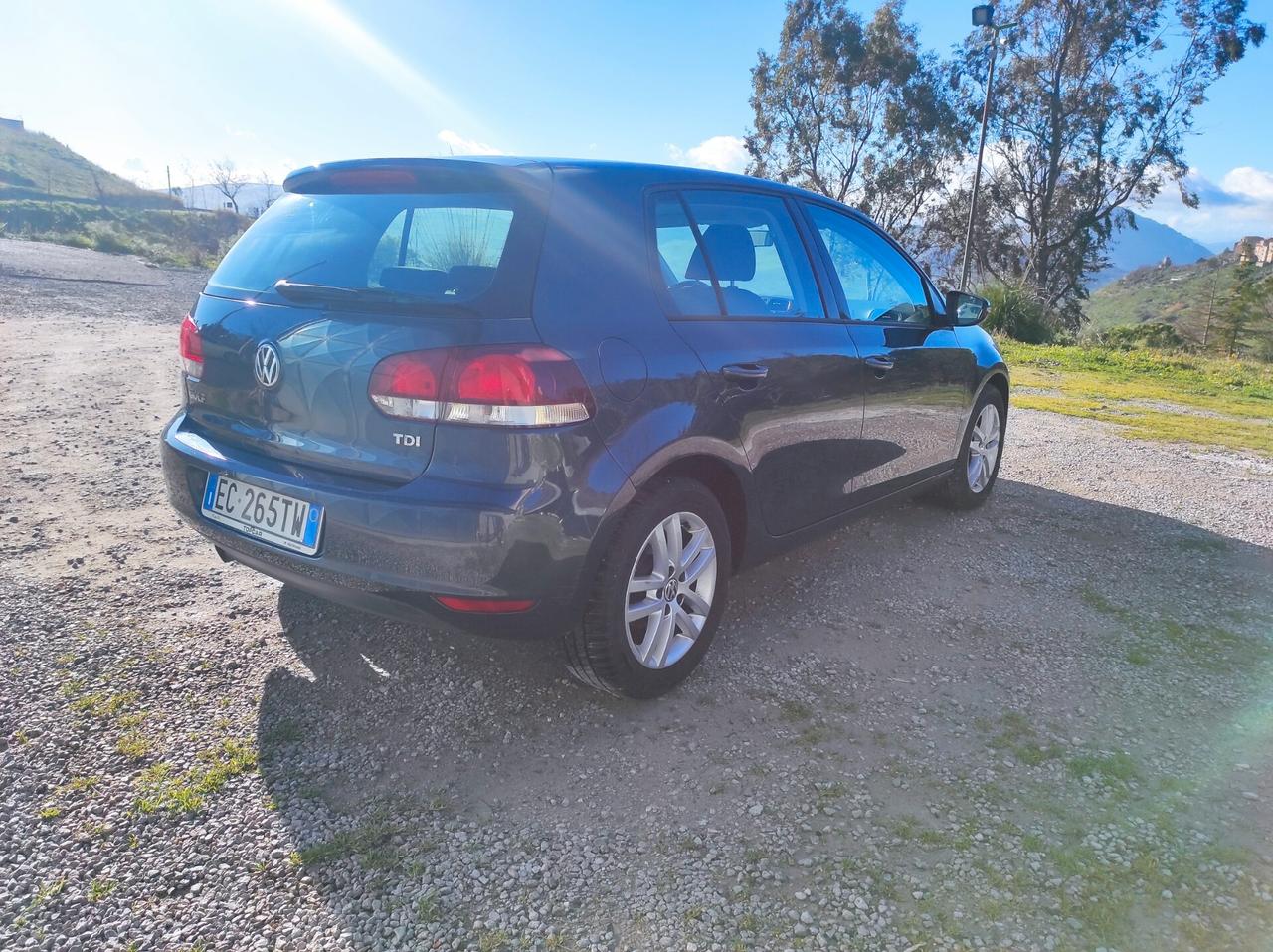 Volkswagen Golf 1.6 TDI DPF 5p. Highline