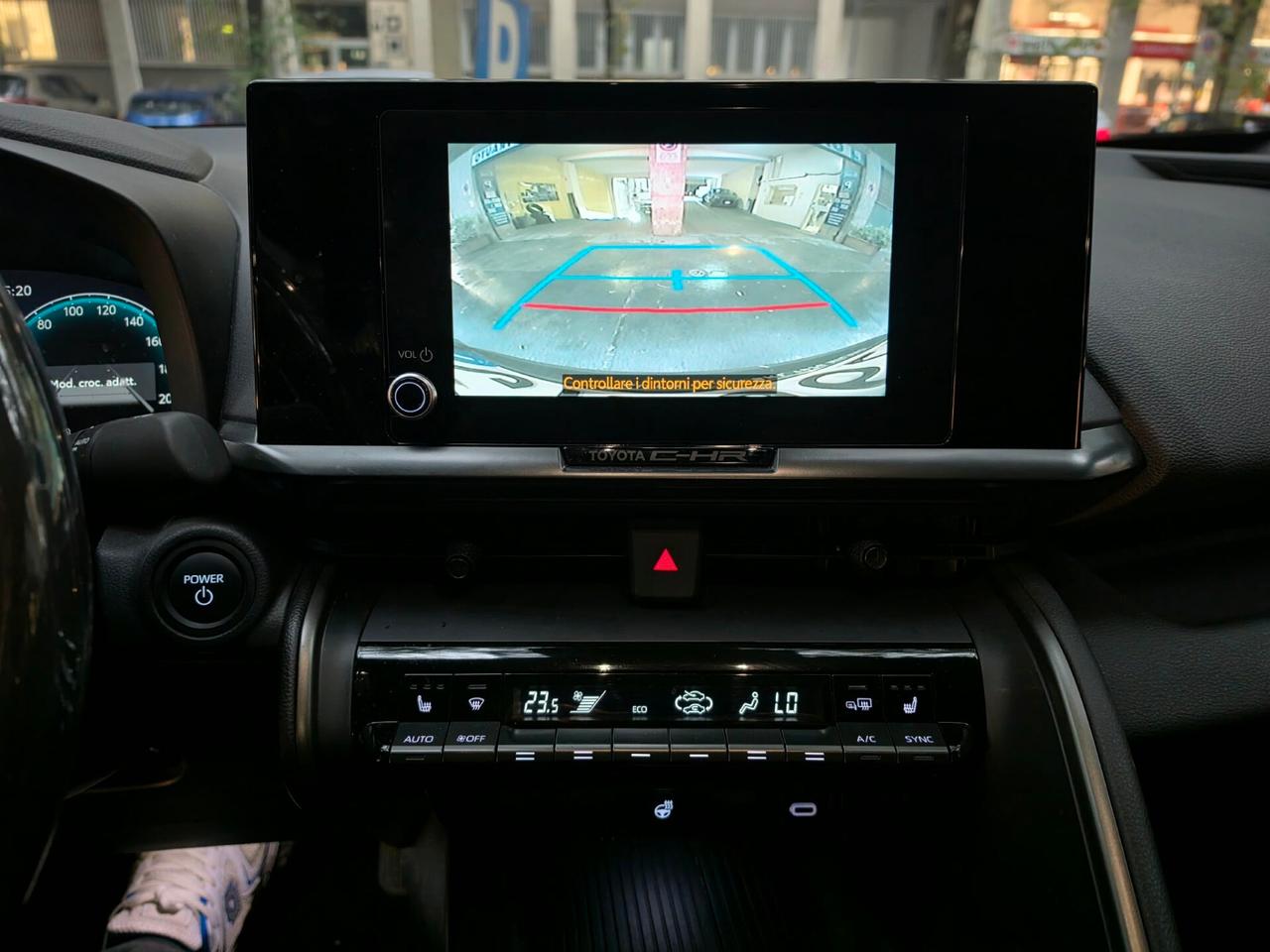 Toyota C-HR 2.0 PHEV Trend