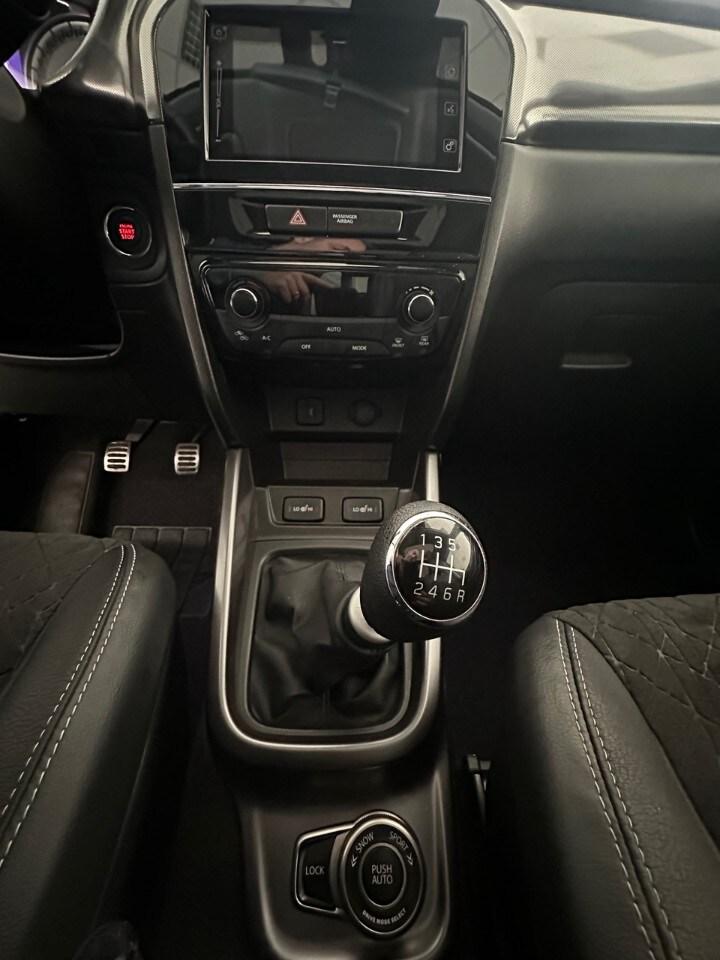 SUZUKI Vitara (2015) Vitara 1.4 Hybrid 4WD AllG...