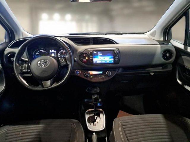 TOYOTA Yaris 1.5 Hybrid 5 porte Business
