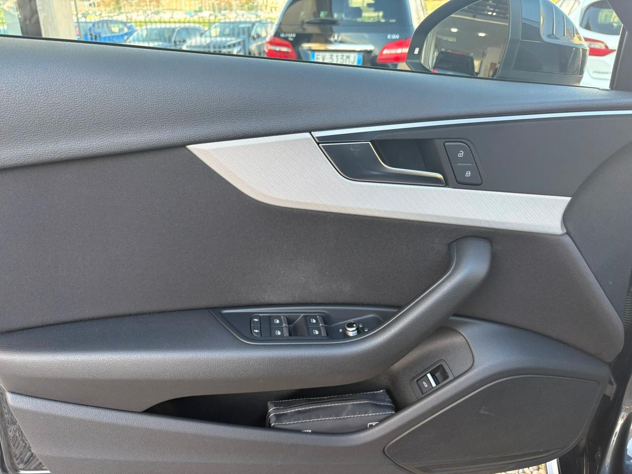 Audi A4 Avant 2.0 TDI 122 CV S tronic