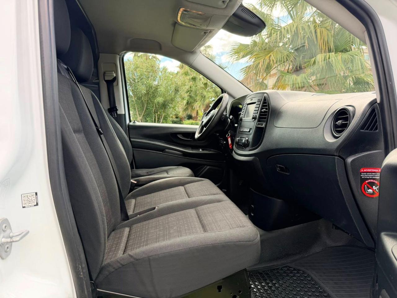 MERCEDES Vito 114 cdi long 4x4 auto E6