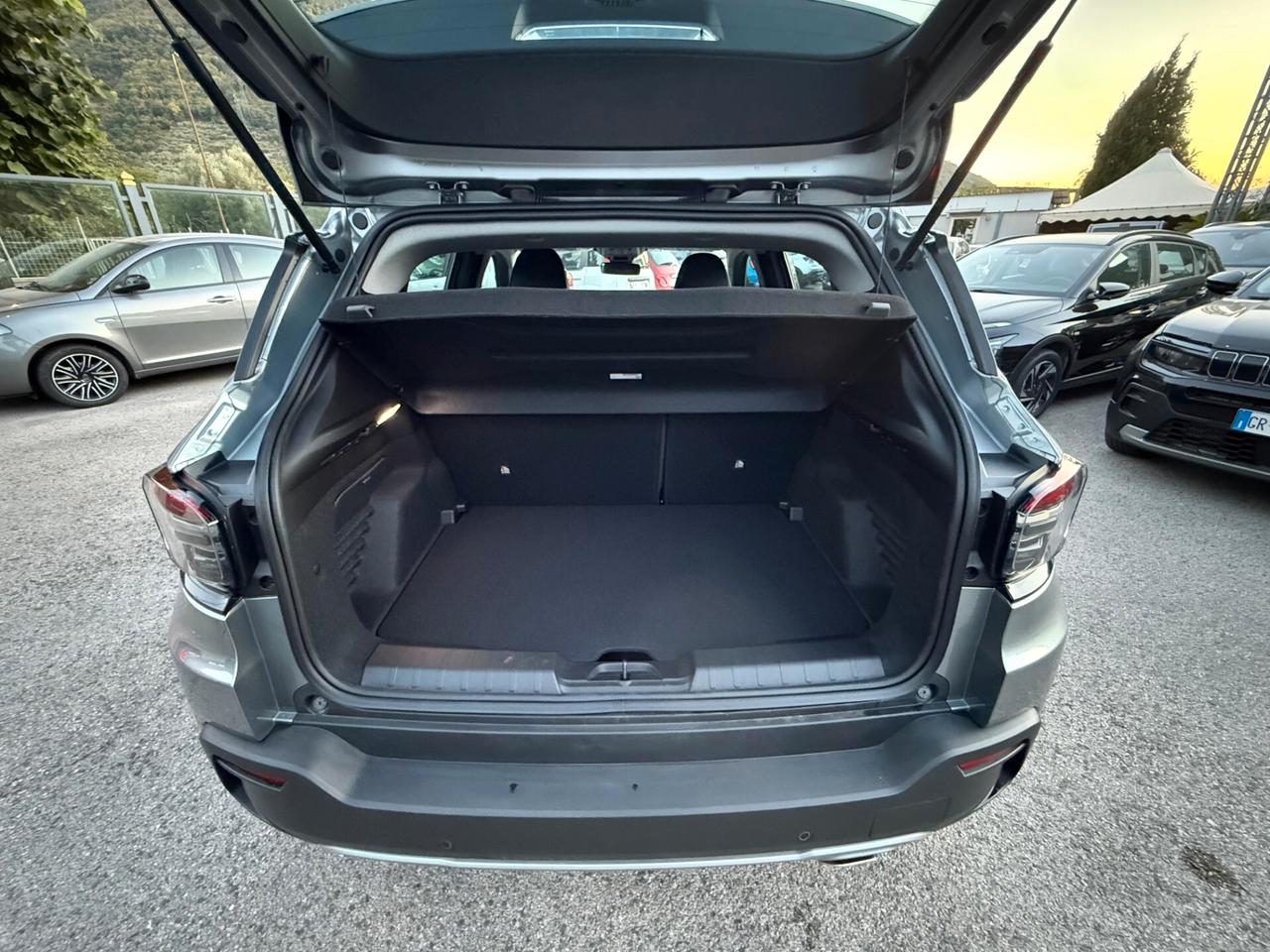 Jeep Avenger 1.2 Hybrid 110 CV Altitude