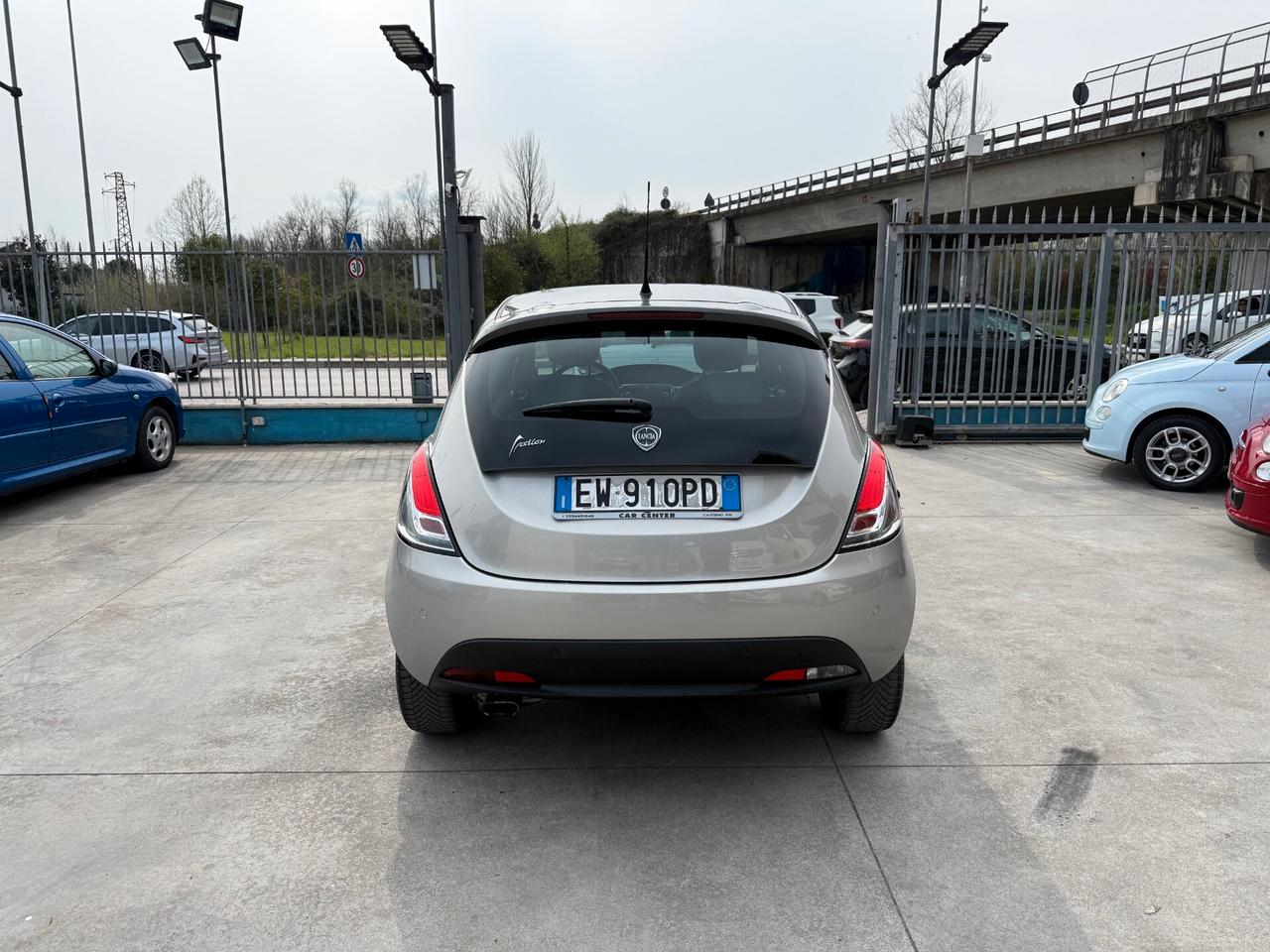 YPSILON 1.2 BENZ. 2014 139.000KM-OK NEOPATENTATI