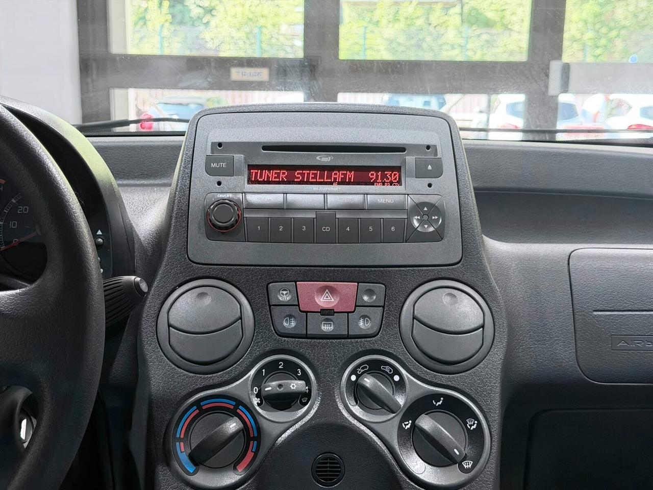FIAT PANDA 1.2 AUTOMATICA 95.000km NEOPATENTATI