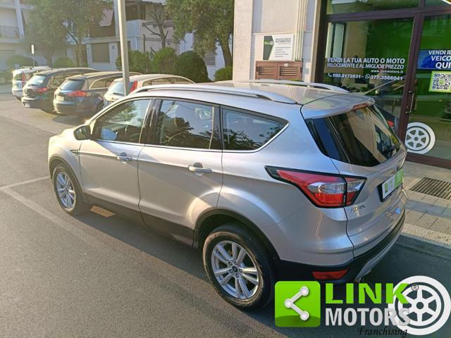 FORD Kuga 1.5 TDCI 120 CV S&S 2WD Powershift Business