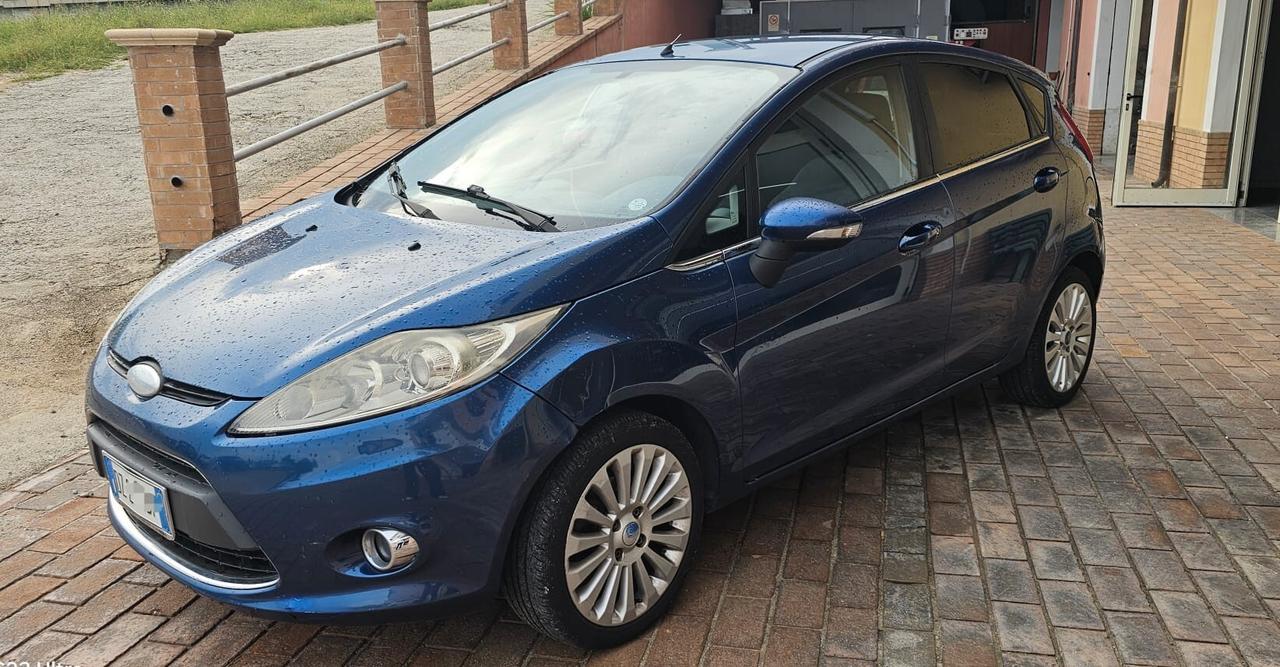 Ford Fiesta Fiesta 1.4 5 porte Bz.- GPL