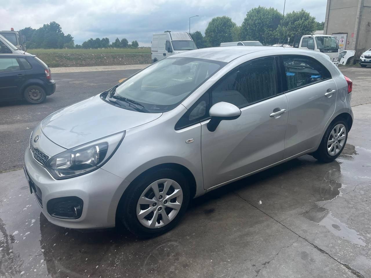 Kia Rio 1.1 CRDi 5p. Cool