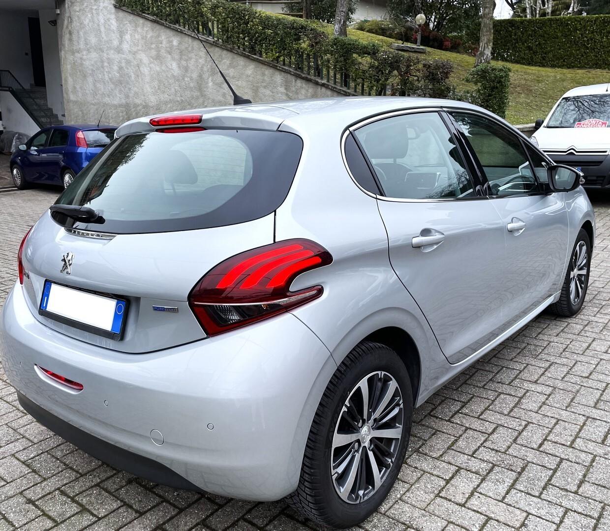 Peugeot 208 Allure 1.2 Benzina 5p. E6 Neopatentati