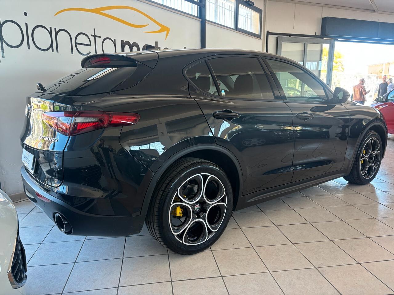 Alfa Romeo Stelvio 2.2 Turbodiesel 190 CV AT8 RWD Business