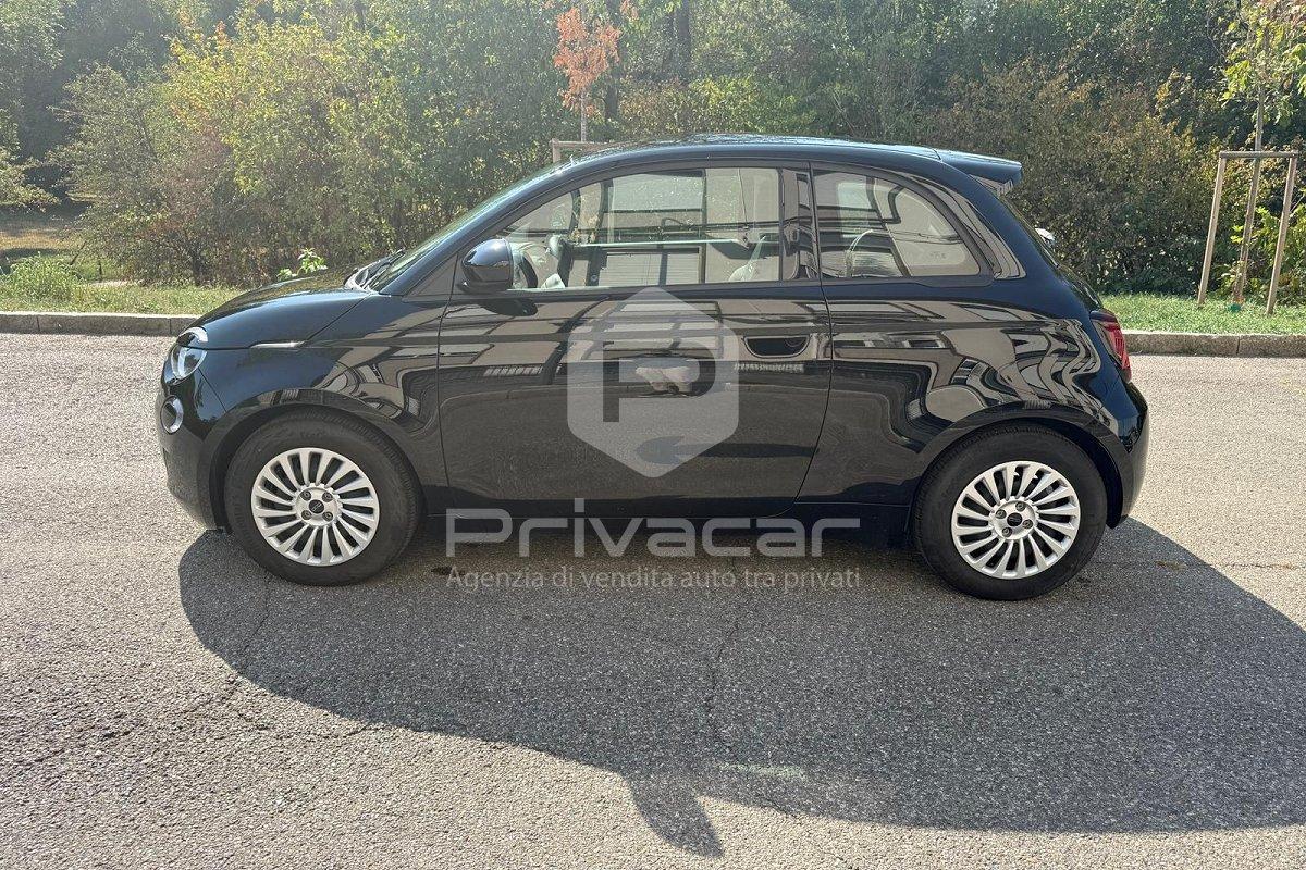 FIAT 500e Berlina 23,8 kWh Action