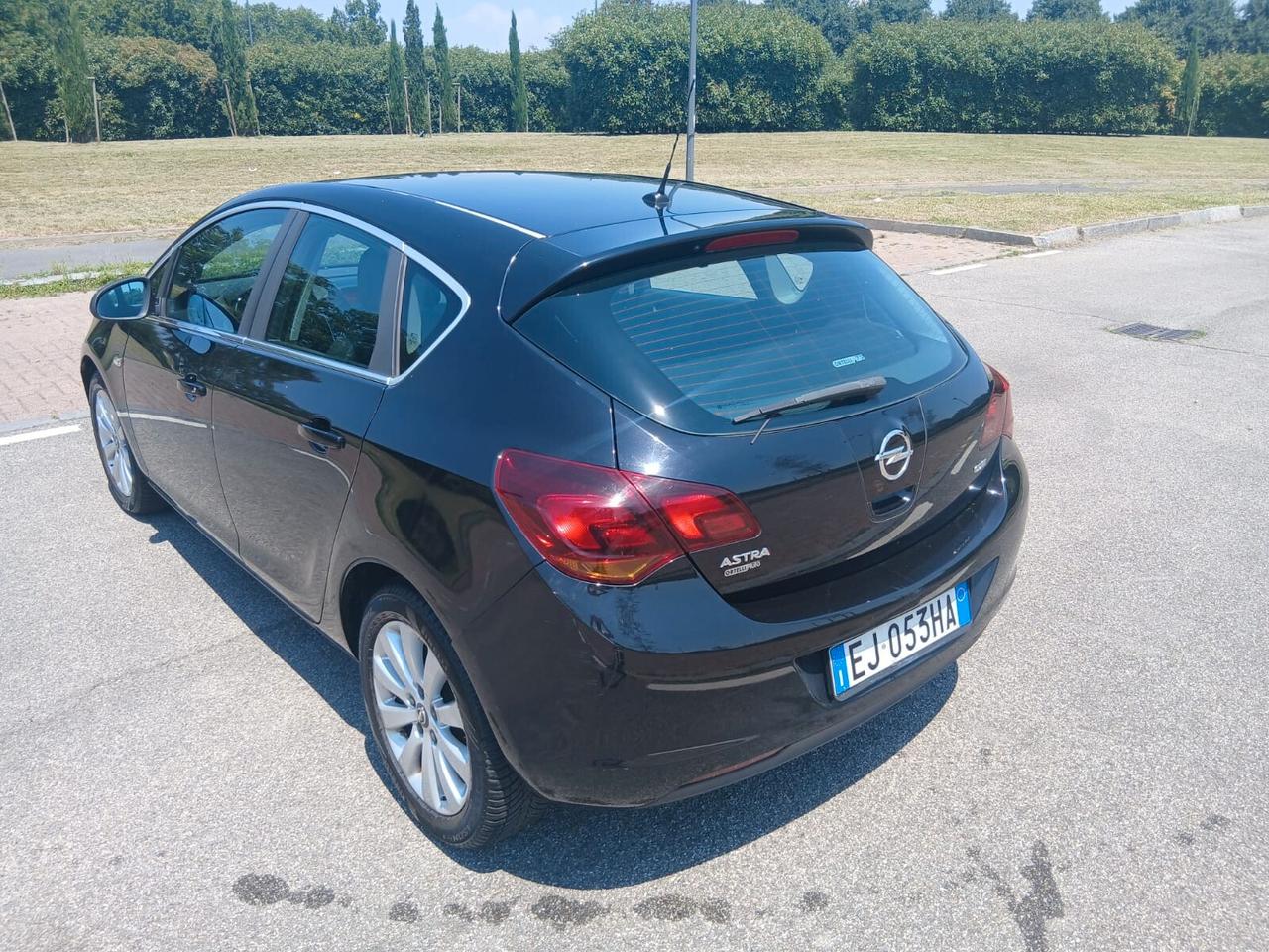 Opel Astra 1.7 CDTI 110CV 5 porte Cosmo
