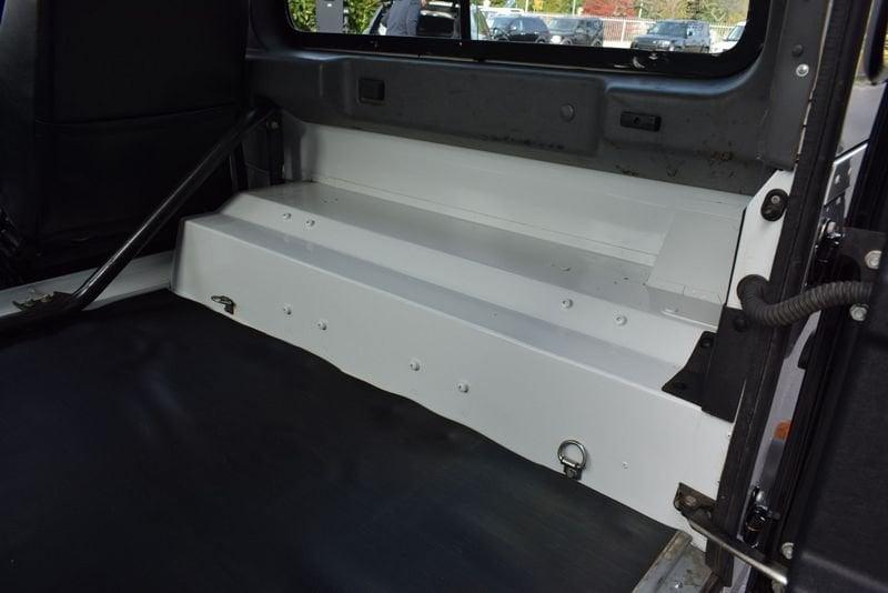 Land Rover Defender Defender 90 2.2 TD4 Station Wagon N1 AUTOCARRO IVA ESPOSTA