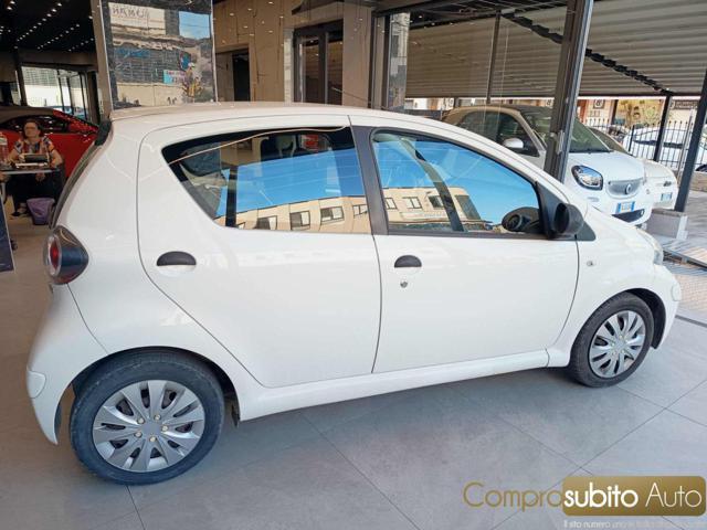 TOYOTA Aygo 1.0 12V VVT-i 5 porte Lounge
