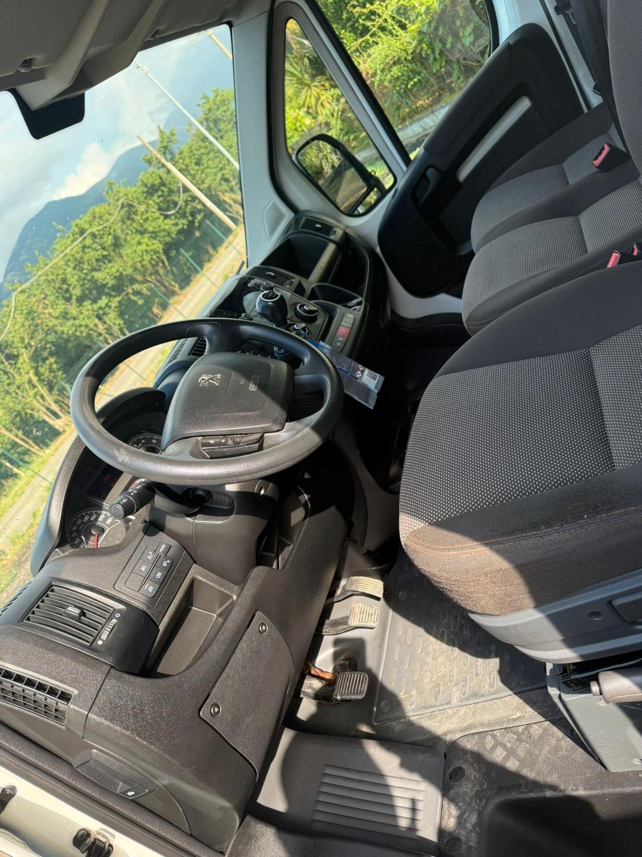 Peugeot Boxer 330 2.2 BlueHDi 140 S&S PC-TN Furgone