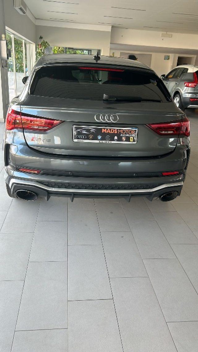 AUDI RS Q3 SPB quattro S tronic