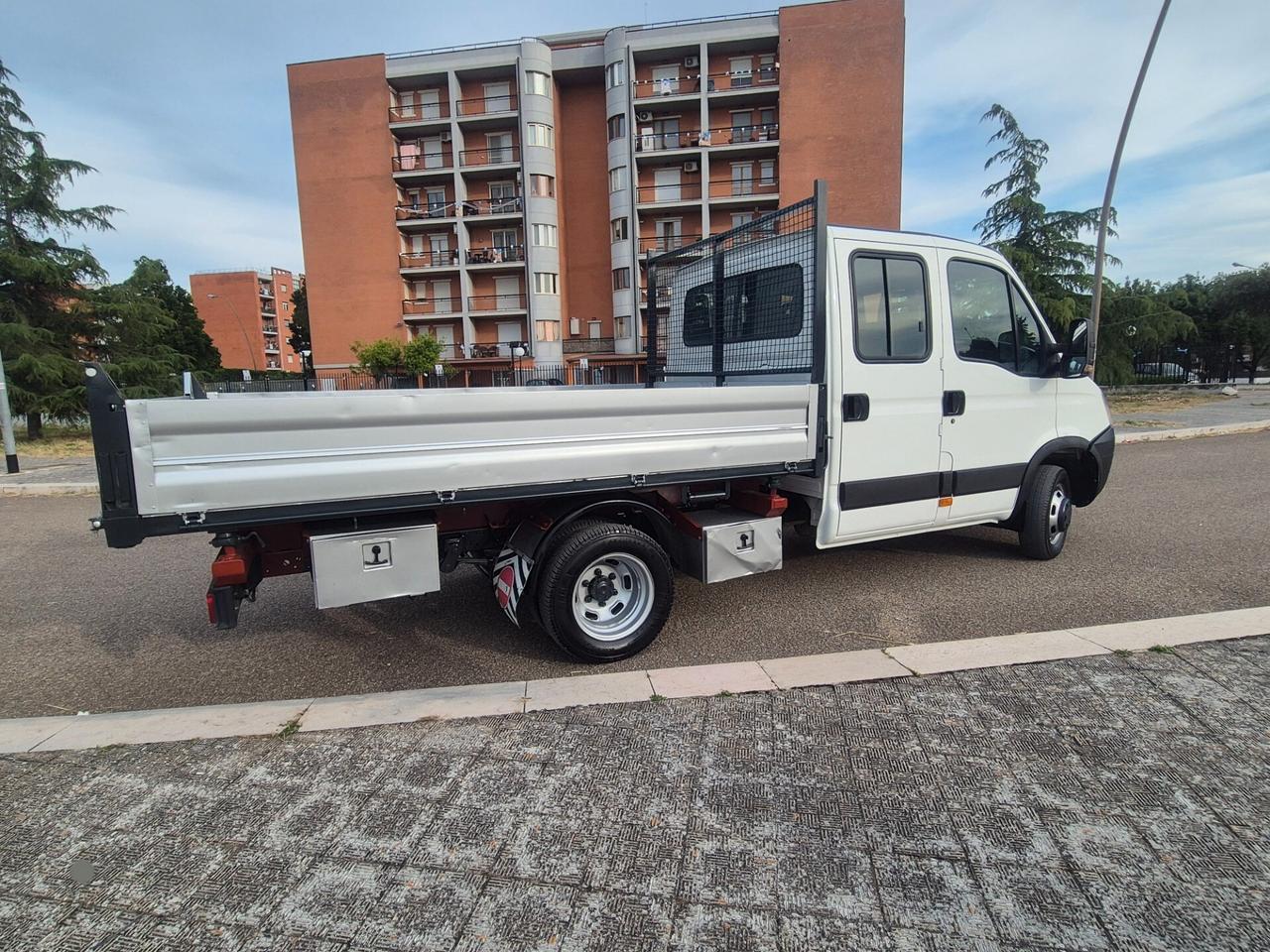Iveco Daily 35C12 2.3 115cv gemellato ribaltabile trilaterale 08