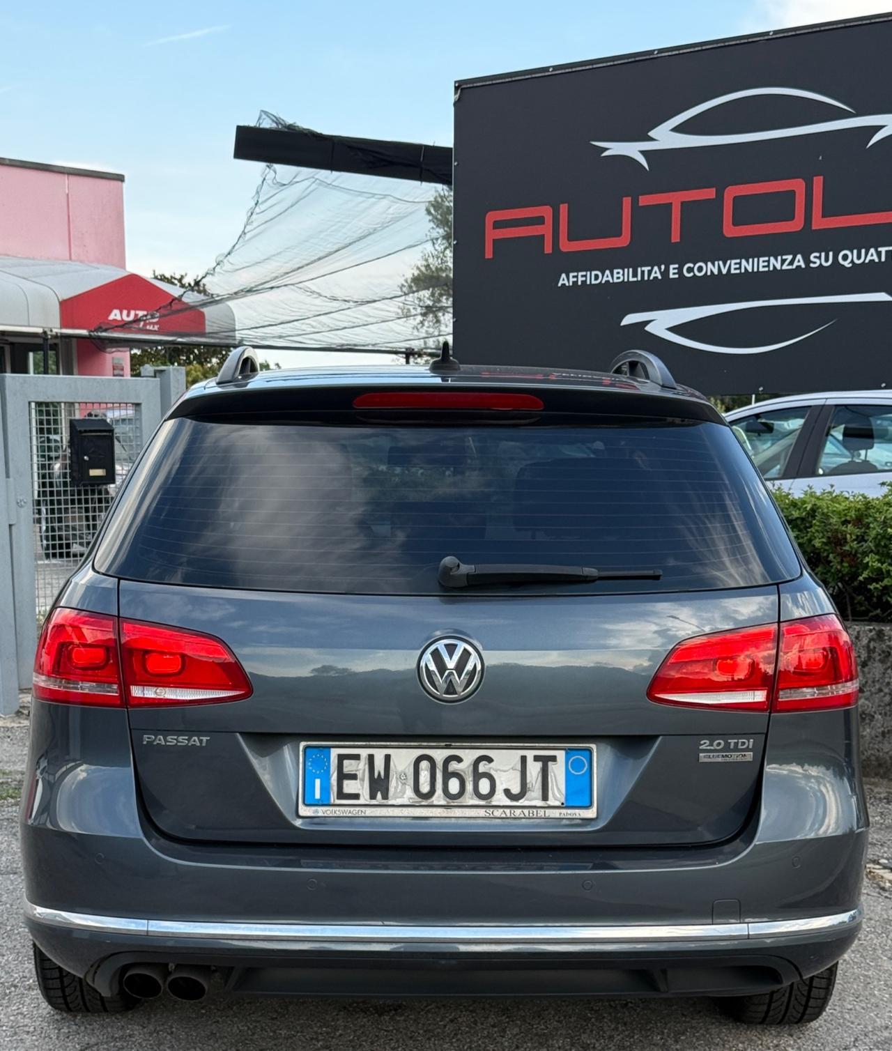 Volkswagen Passat Var. 2.0 TDI Highline NEOPATENTATI