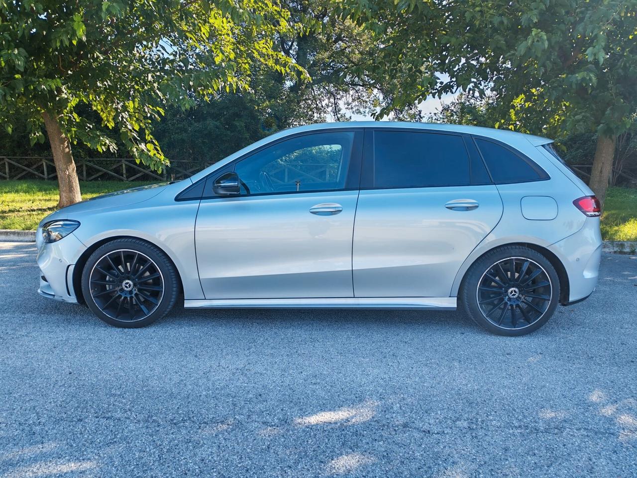 Mercedes-benz B 180 d Premium AMG Line